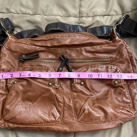 Bueno Handbag | Super Soft | Color Brown Camel | Carried Once |Adjustable Length - Picture 5 of 9